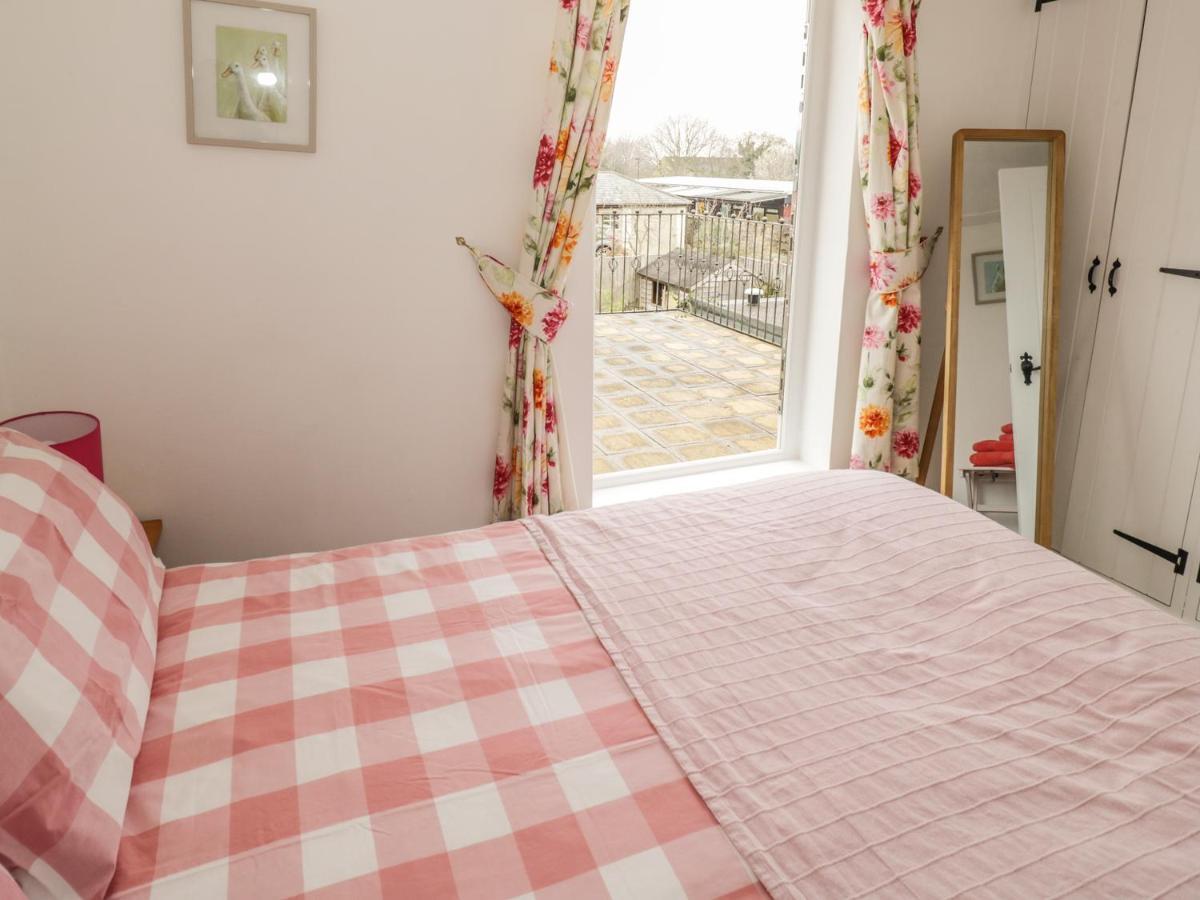 April Cottage 브로드웨이 외부 사진